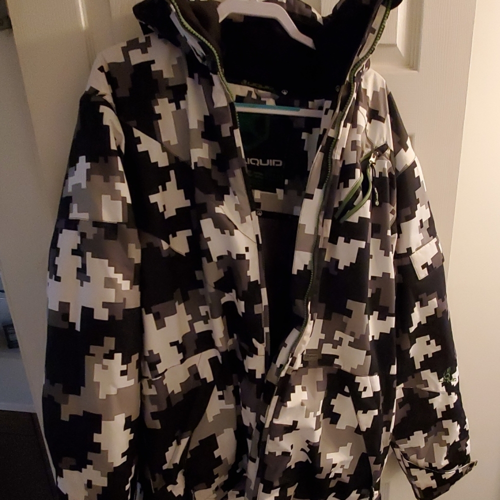 Snowboarding Coat - Picture 8 of 8
